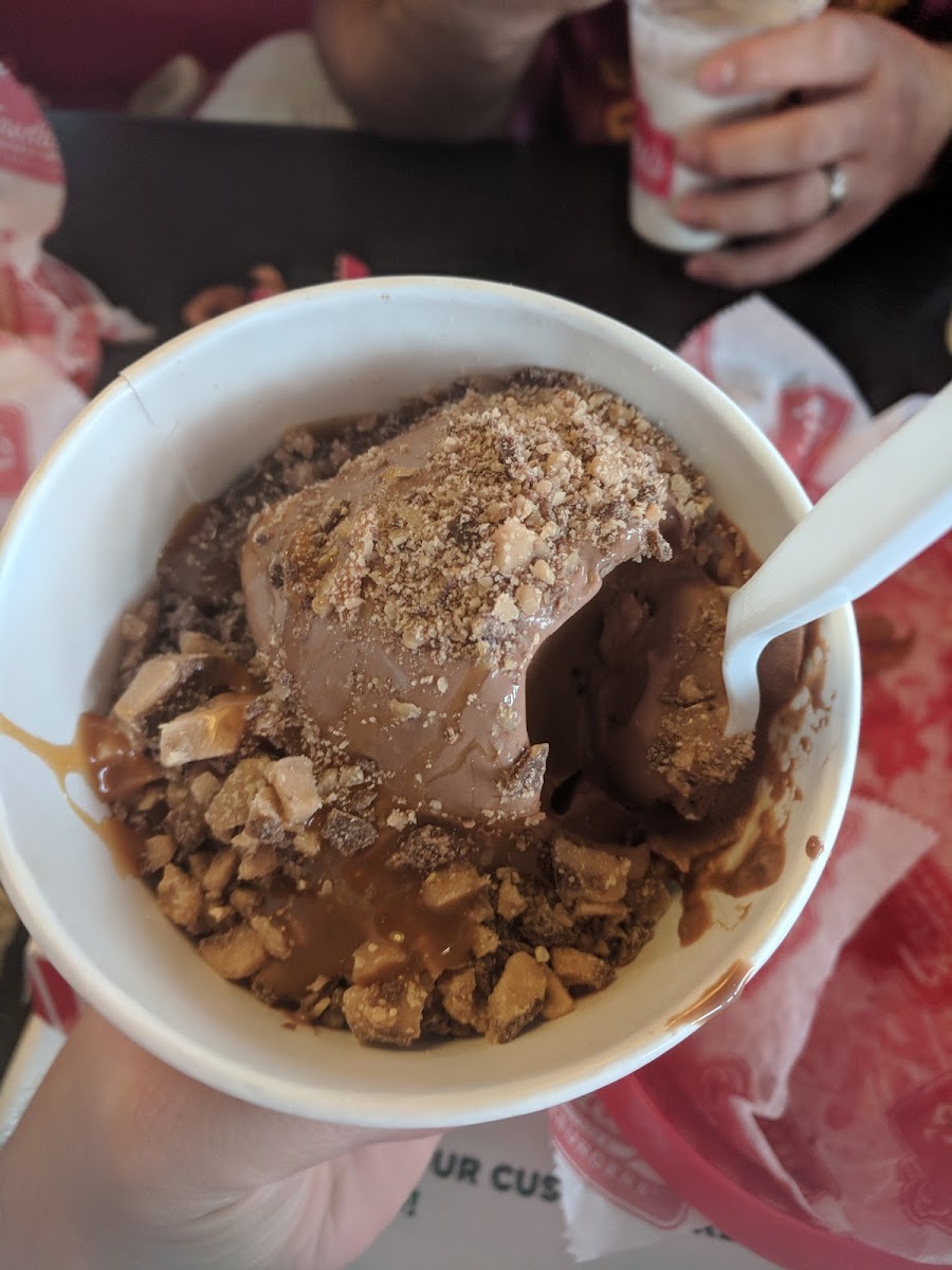 Freddy's Frozen Custard & Steakburgers-8